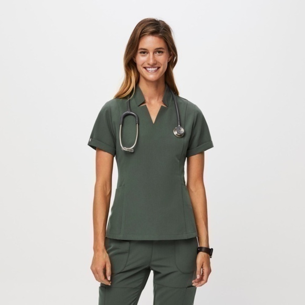 Figs Scrub Top